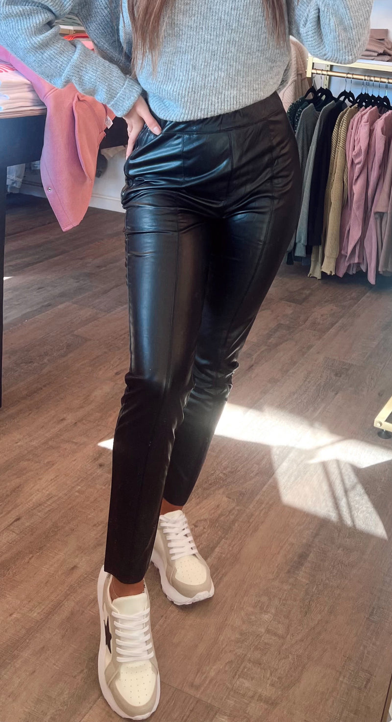 Lola Faux Leather Pant In Black